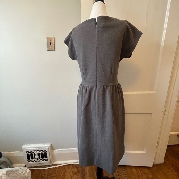 🌸JCrew gray dress - Picture 3 of 12